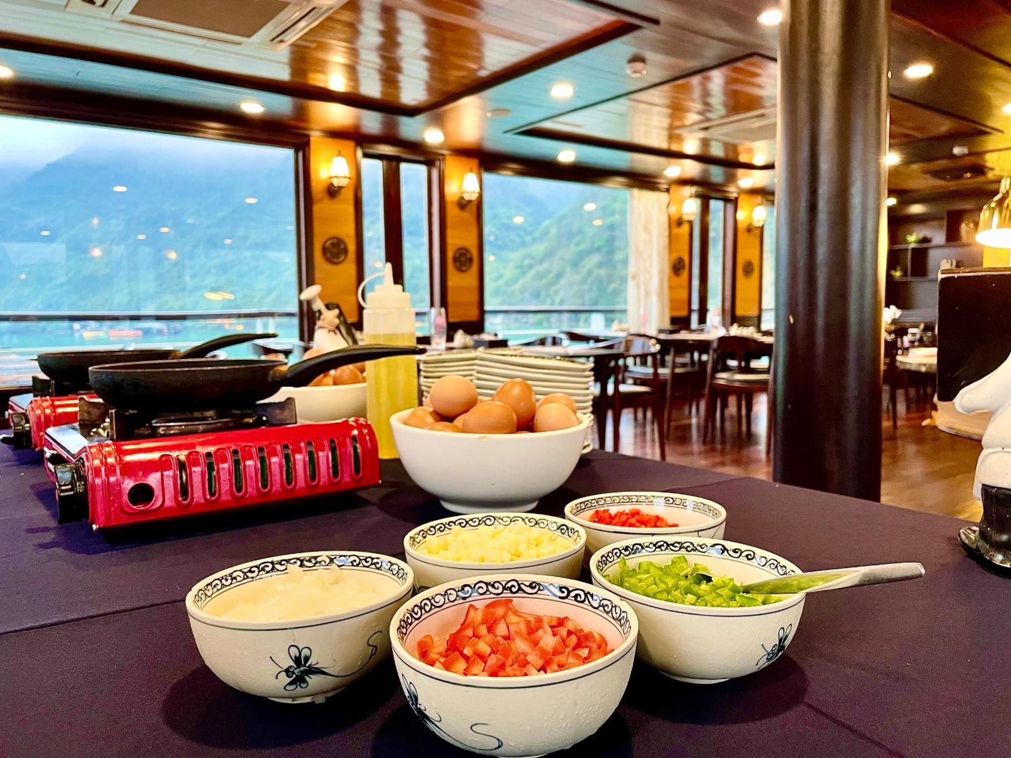 V'Spirit Cruise Hotel Ha Long Eksteriør billede